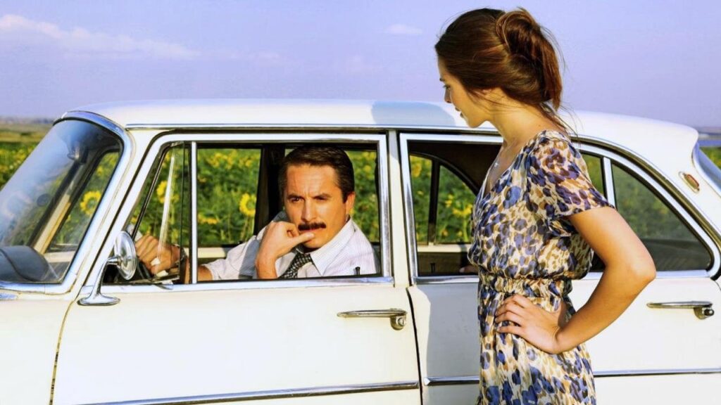 Gişe Memuru - Film Sahnesi